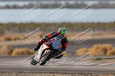 media/Dec-18-2022-SoCal Trackdays (Sun) [[8099a50955]]/Turn 14 (940am)/